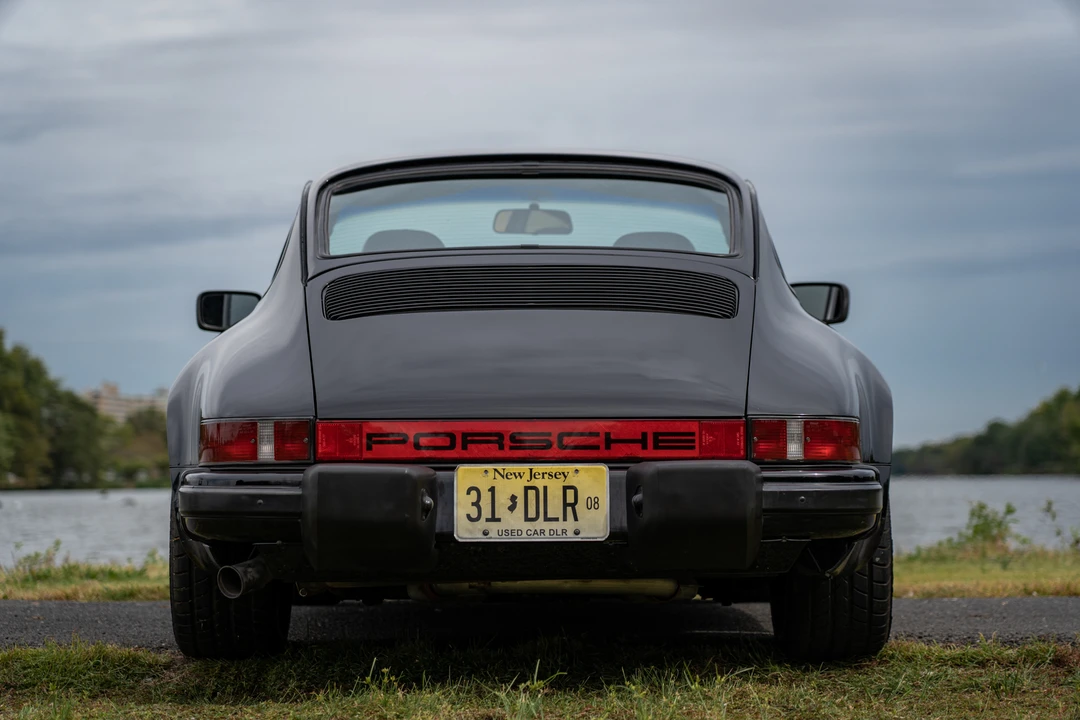1984 Porsche 911 Carrera 3.2 - Image 7 of 31
