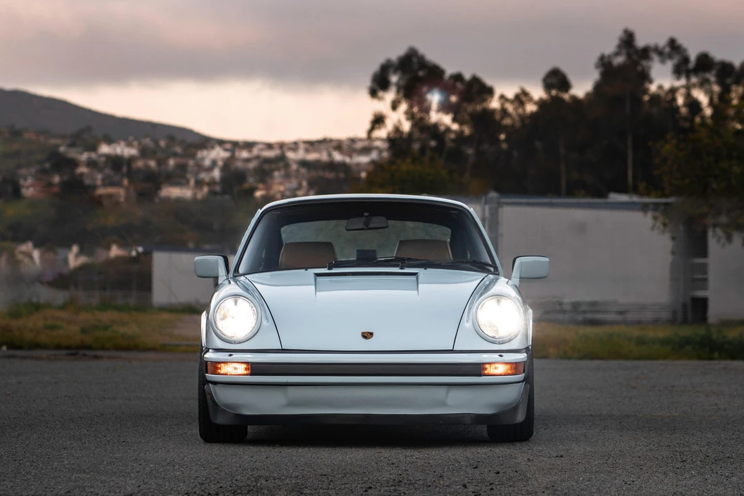 1984 Porsche 911 Carrera 3.2 - Image 4 of 31