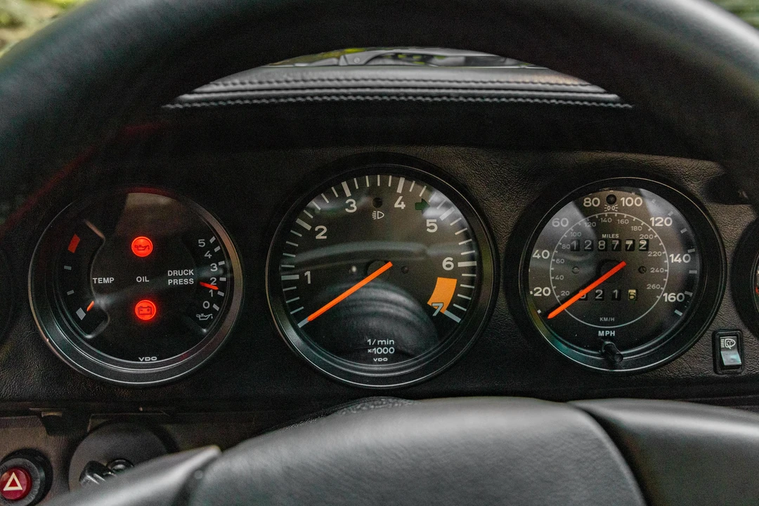 1984 Porsche 911 Carrera 3.2 - Image 28 of 31