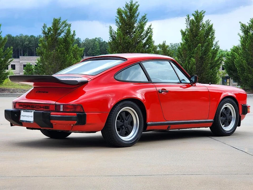 1984 Porsche 911 Carrera 3.2 - Image 14 of 31