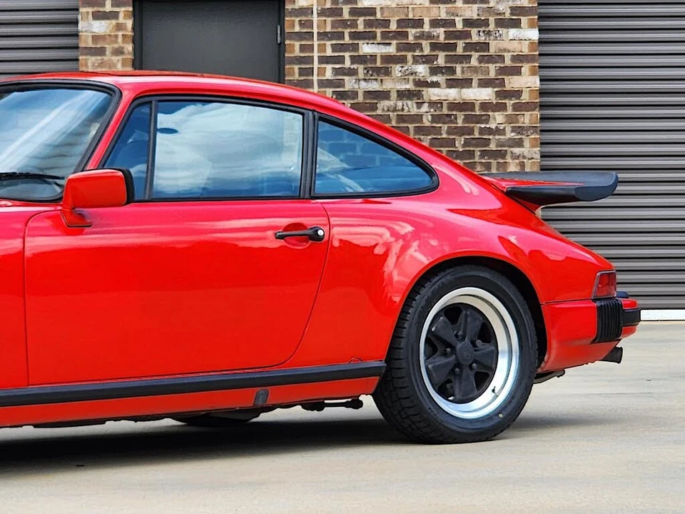 1984 Porsche 911 Carrera 3.2 - Image 6 of 31