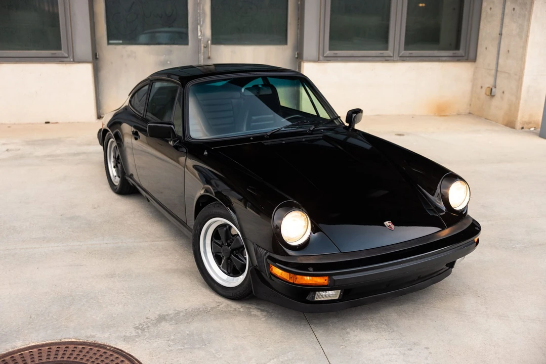 1984 Porsche 911 Carrera 3.2 - Image 5 of 31