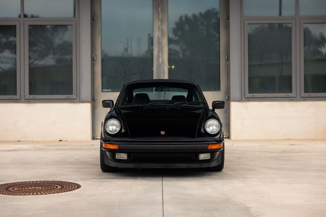 1984 Porsche 911 Carrera 3.2 - Image 2 of 31