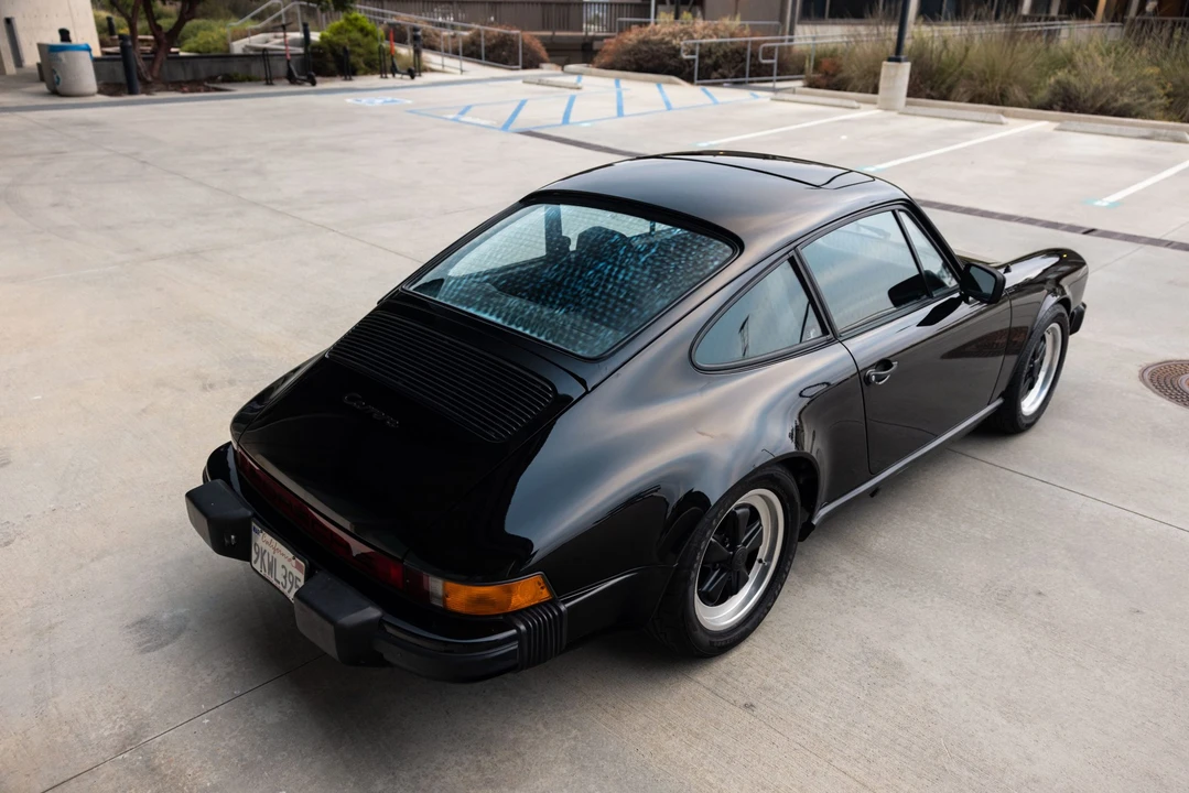 1984 Porsche 911 Carrera 3.2 - Image 9 of 31
