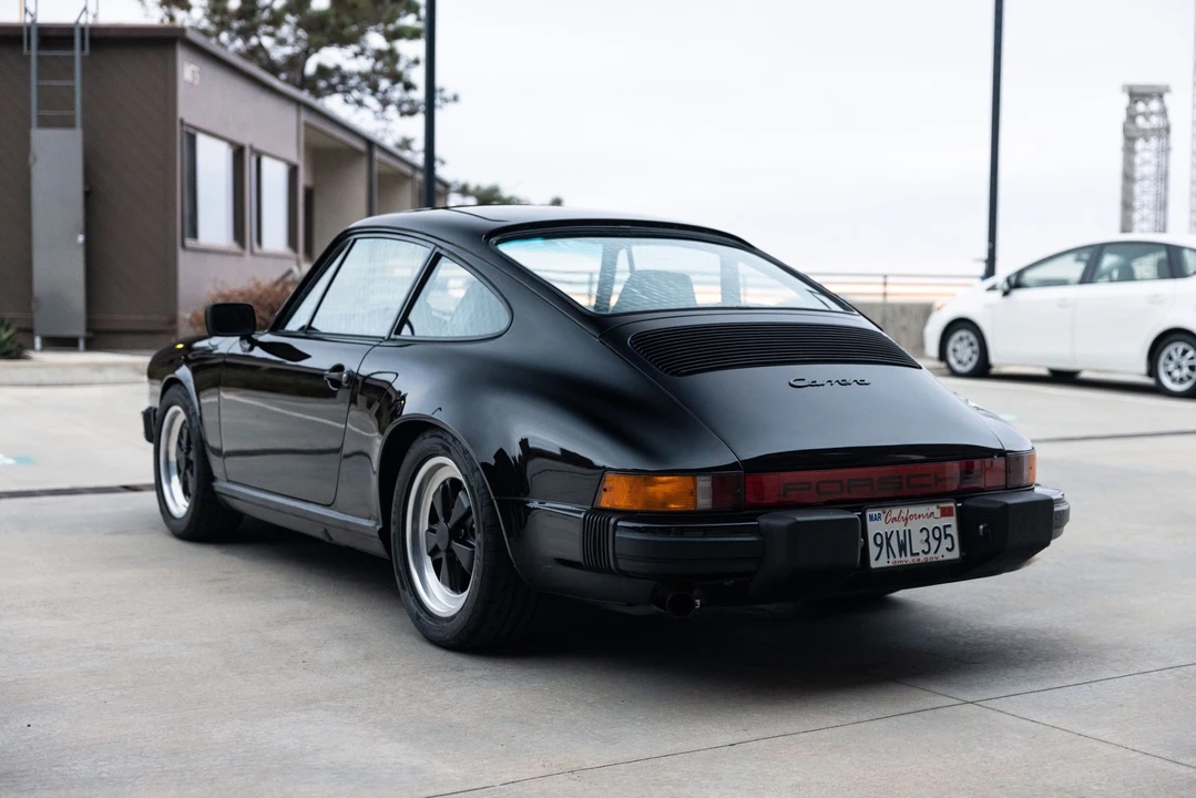 1984 Porsche 911 Carrera 3.2 - Image 13 of 31