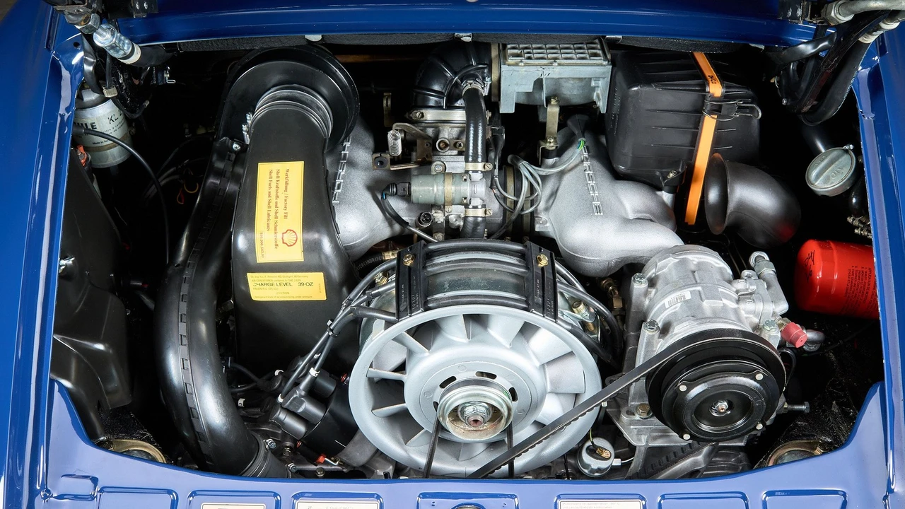 1984 Porsche 911 Carrera 3.2 - Image 14 of 15