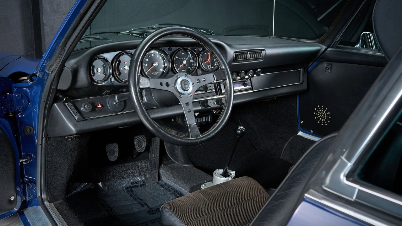 1984 Porsche 911 Carrera 3.2 - Image 9 of 15