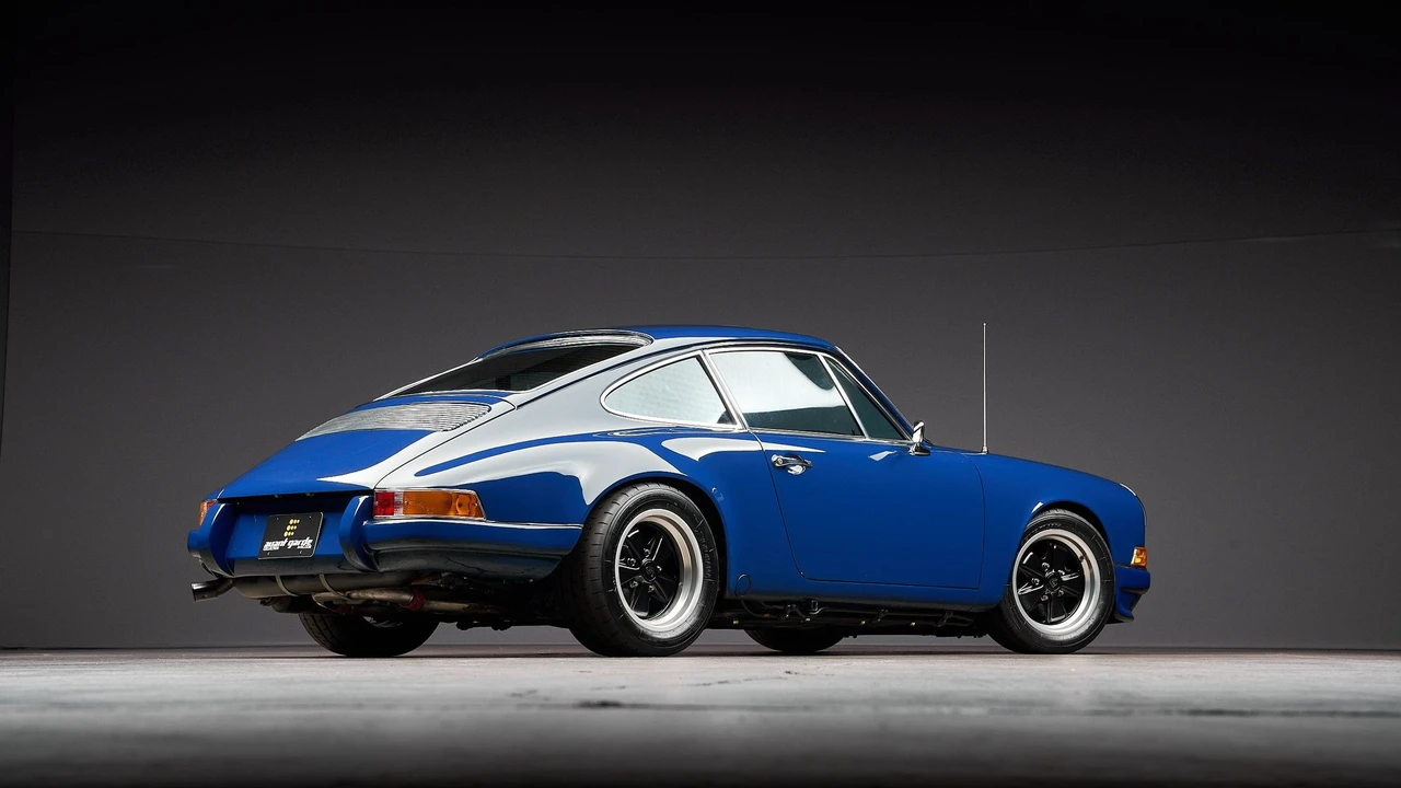 1984 Porsche 911 Carrera 3.2 - Image 3 of 15