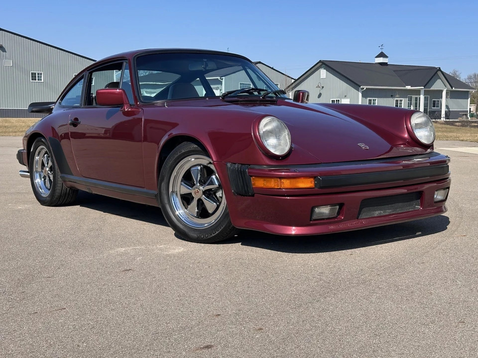 1984 Porsche 911 Carrera 3.2 - Image 2 of 31