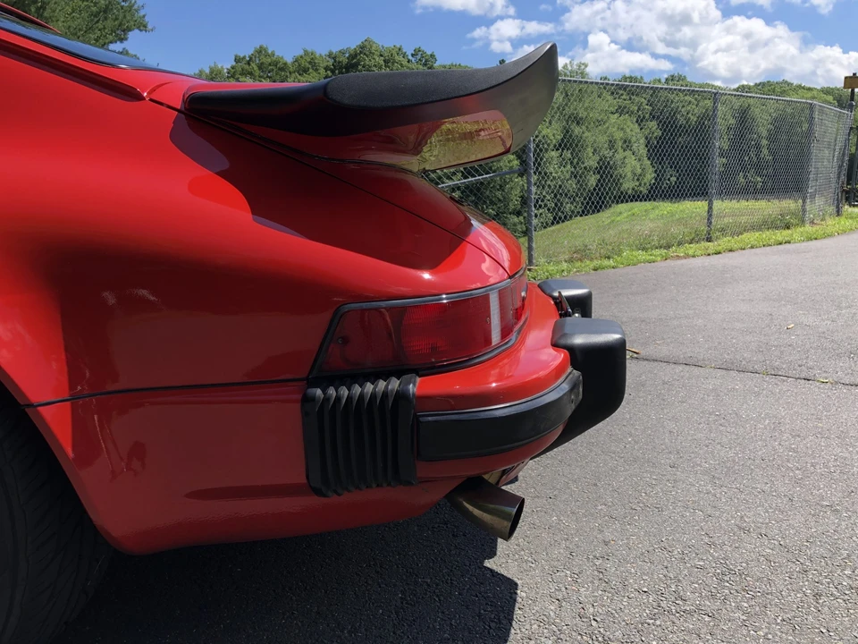 1984 Porsche 911 Carrera 3.2 - Image 28 of 31