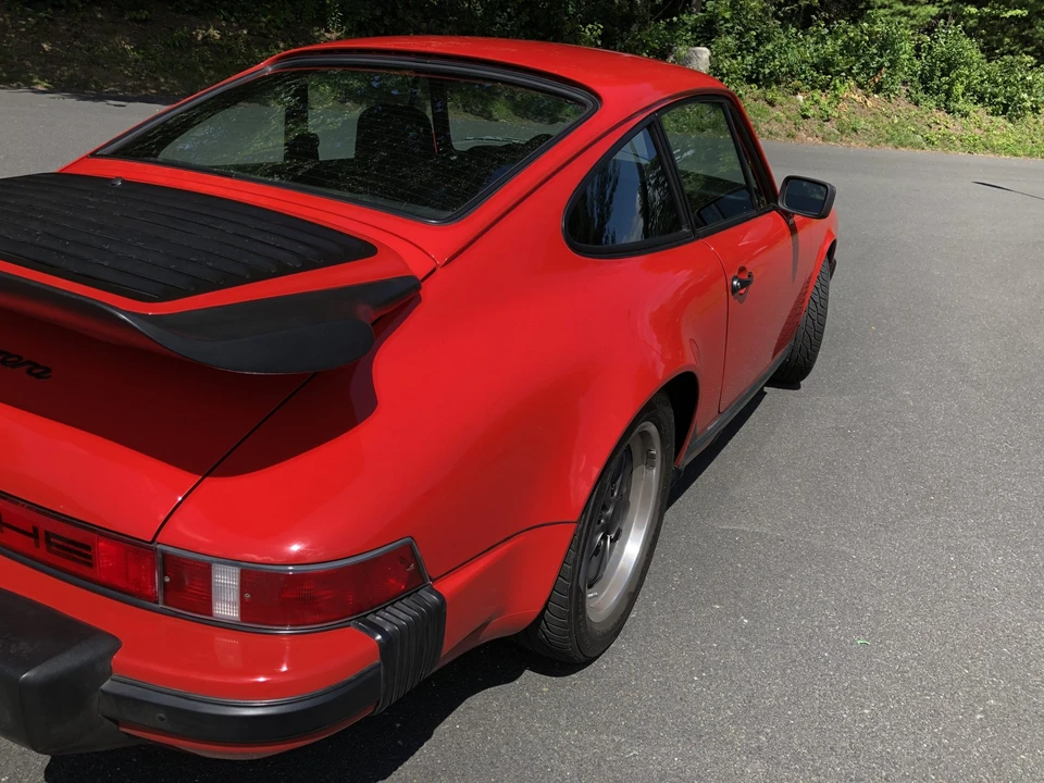 1984 Porsche 911 Carrera 3.2 - Image 10 of 31