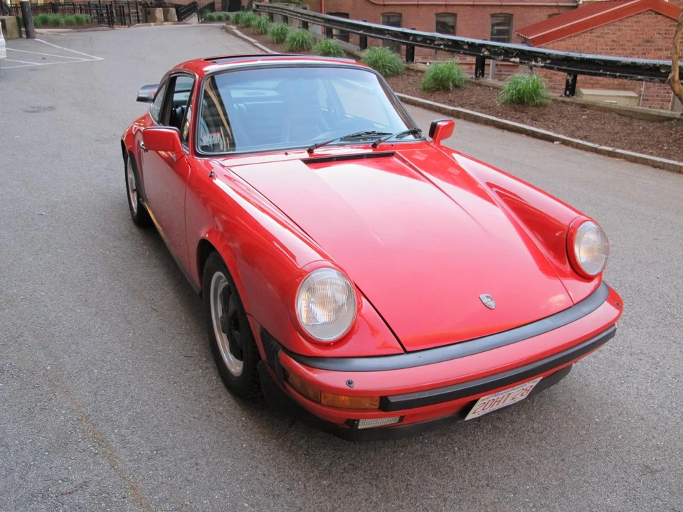 1984 Porsche 911 Carrera 3.2 - Image 3 of 31