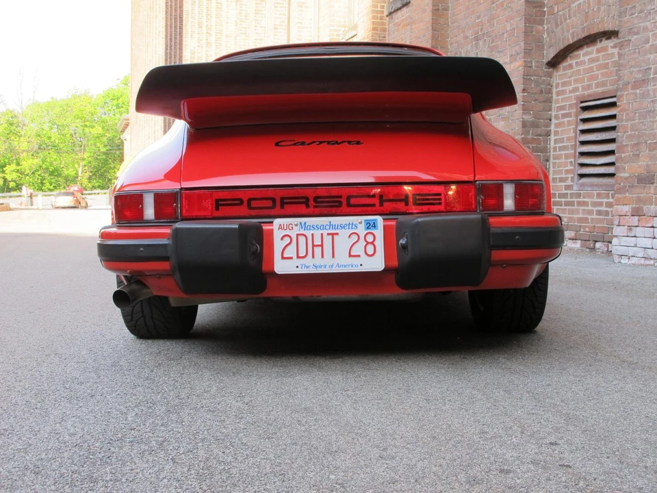 1984 Porsche 911 Carrera 3.2 - Image 7 of 31