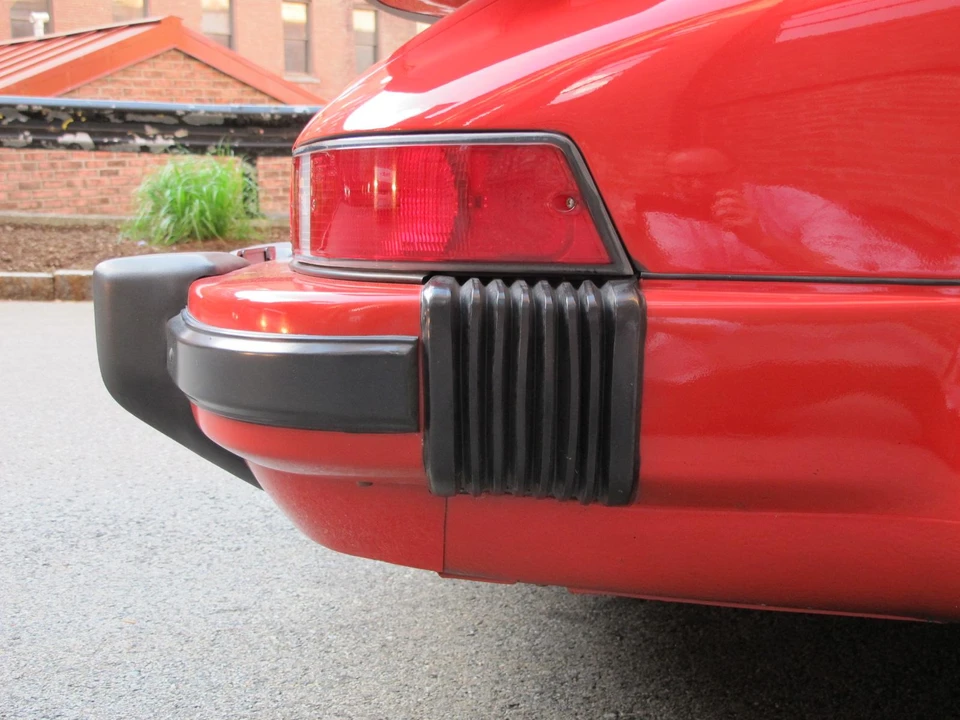 1984 Porsche 911 Carrera 3.2 - Image 28 of 31