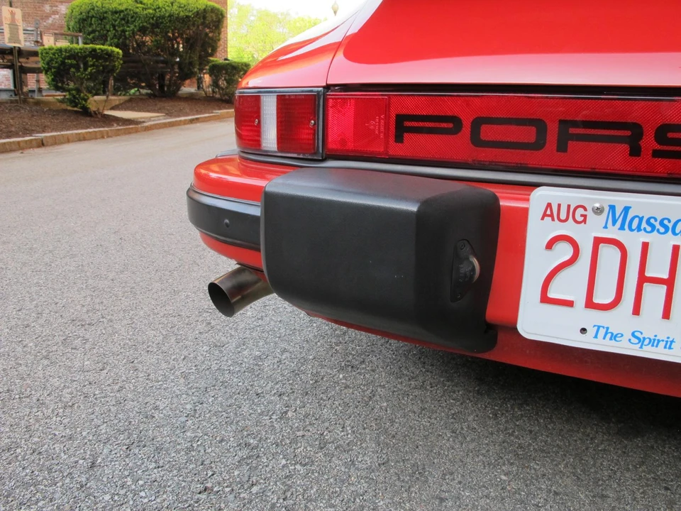 1984 Porsche 911 Carrera 3.2 - Image 25 of 31