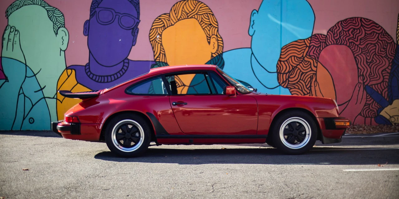 1984 Porsche 911 Carrera 3.2 - Image 15 of 31