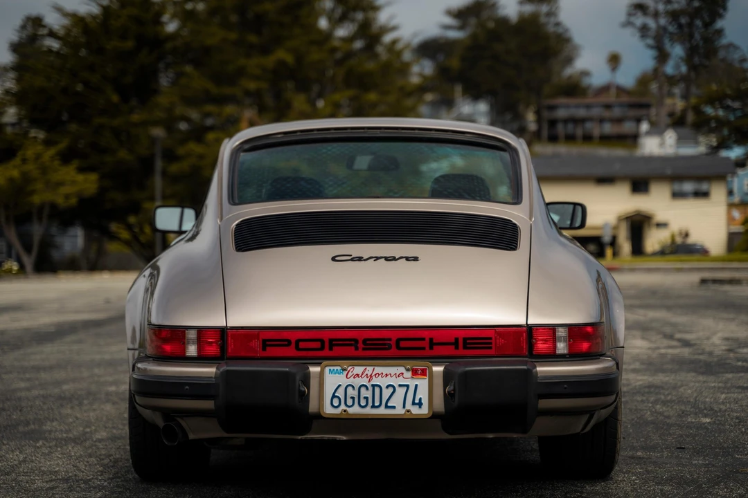 1984 Porsche 911 Carrera 3.2 - Image 13 of 31
