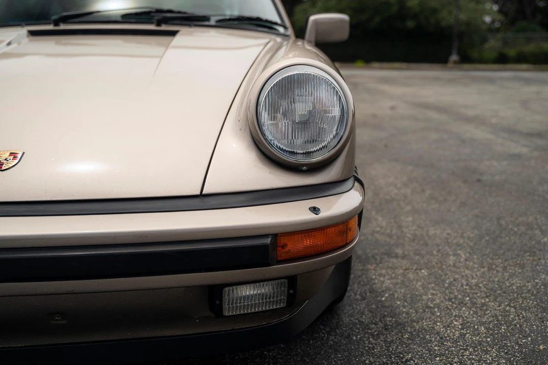 1984 Porsche 911 Carrera 3.2 - Image 17 of 31