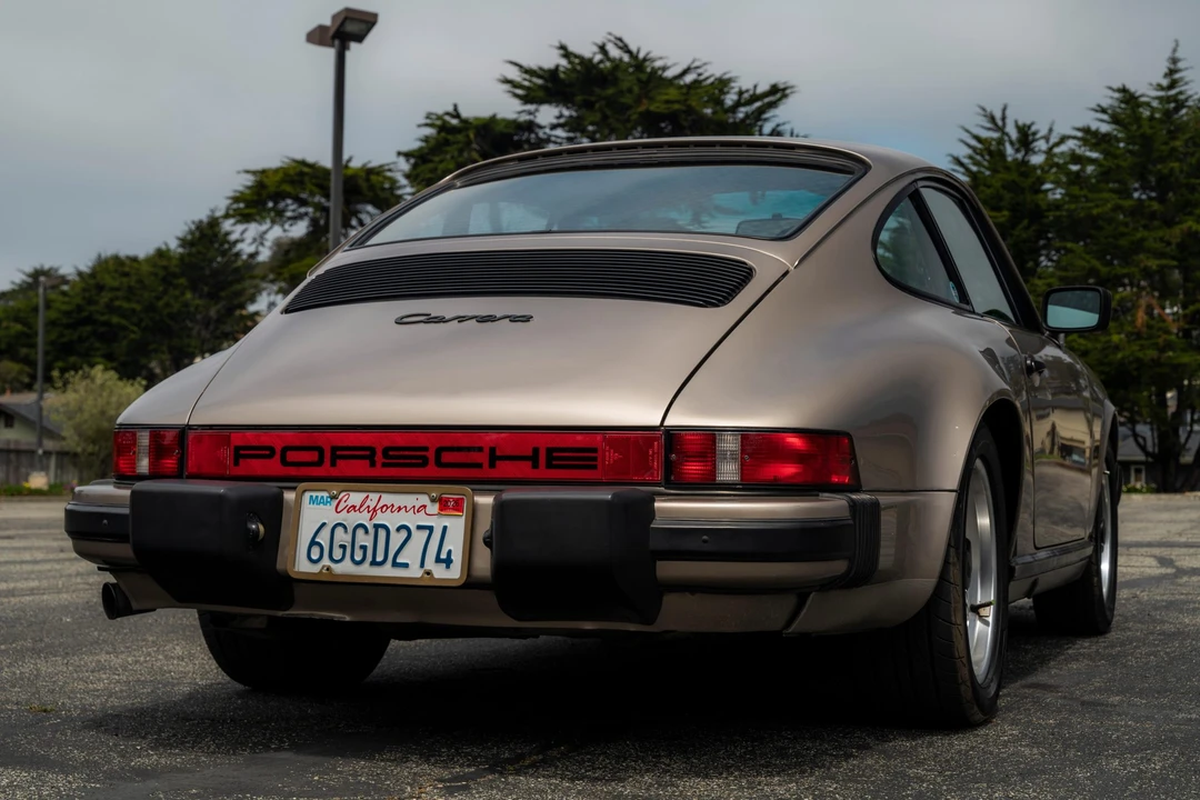 1984 Porsche 911 Carrera 3.2 - Image 12 of 31