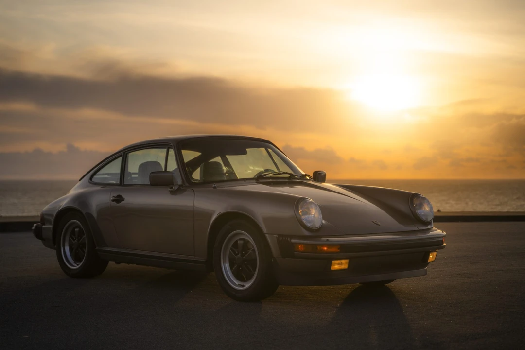 1984 Porsche 911 Carrera 3.2 - Image 7 of 31