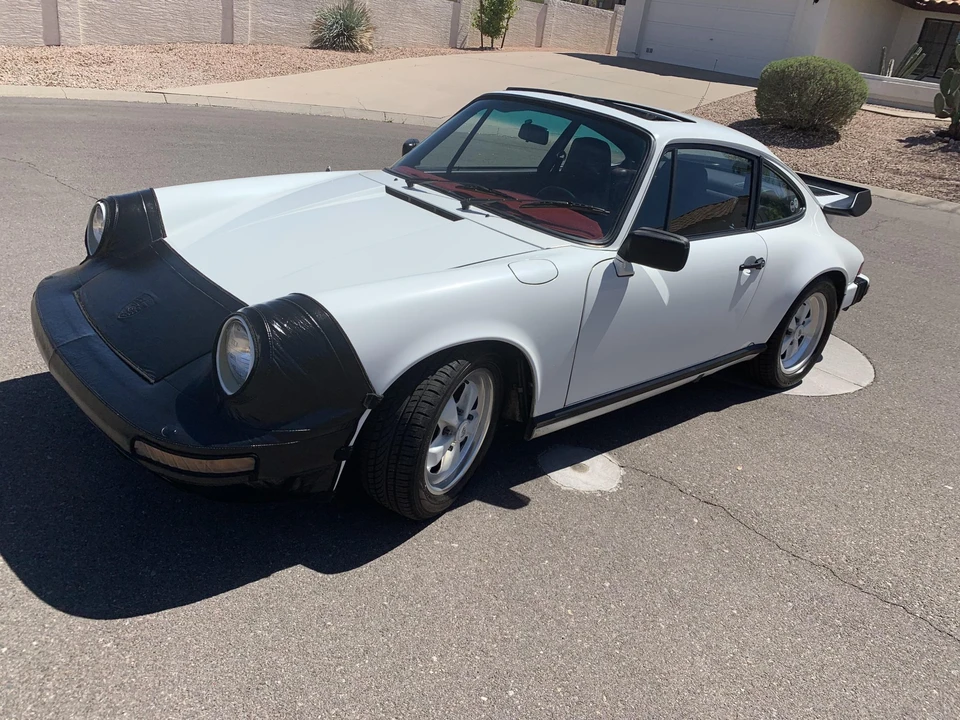 1984 Porsche 911 Carrera 3.2 - Image 5 of 31