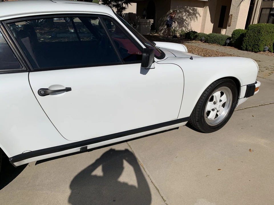 1984 Porsche 911 Carrera 3.2 - Image 26 of 31