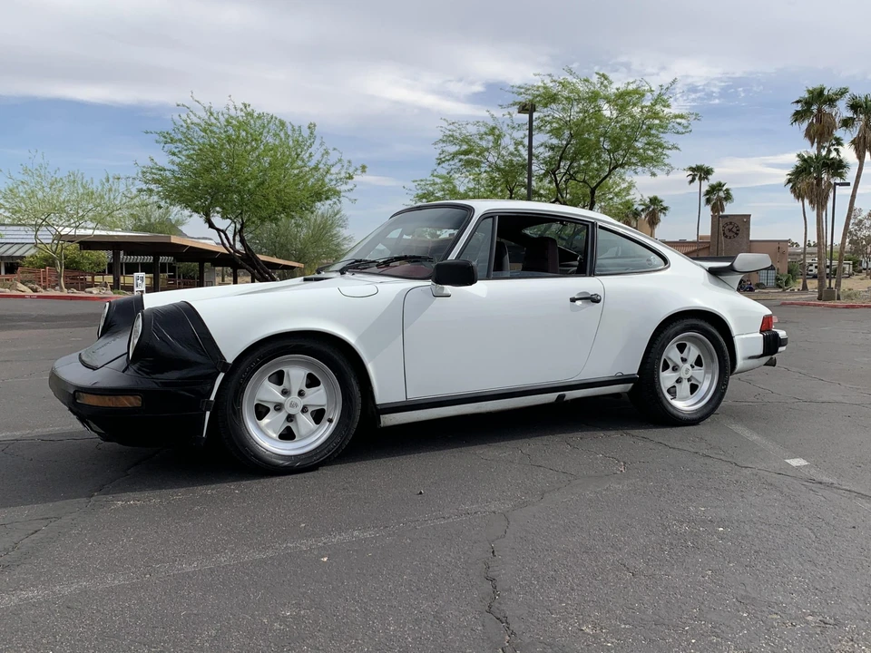1984 Porsche 911 Carrera 3.2 - Image 2 of 31