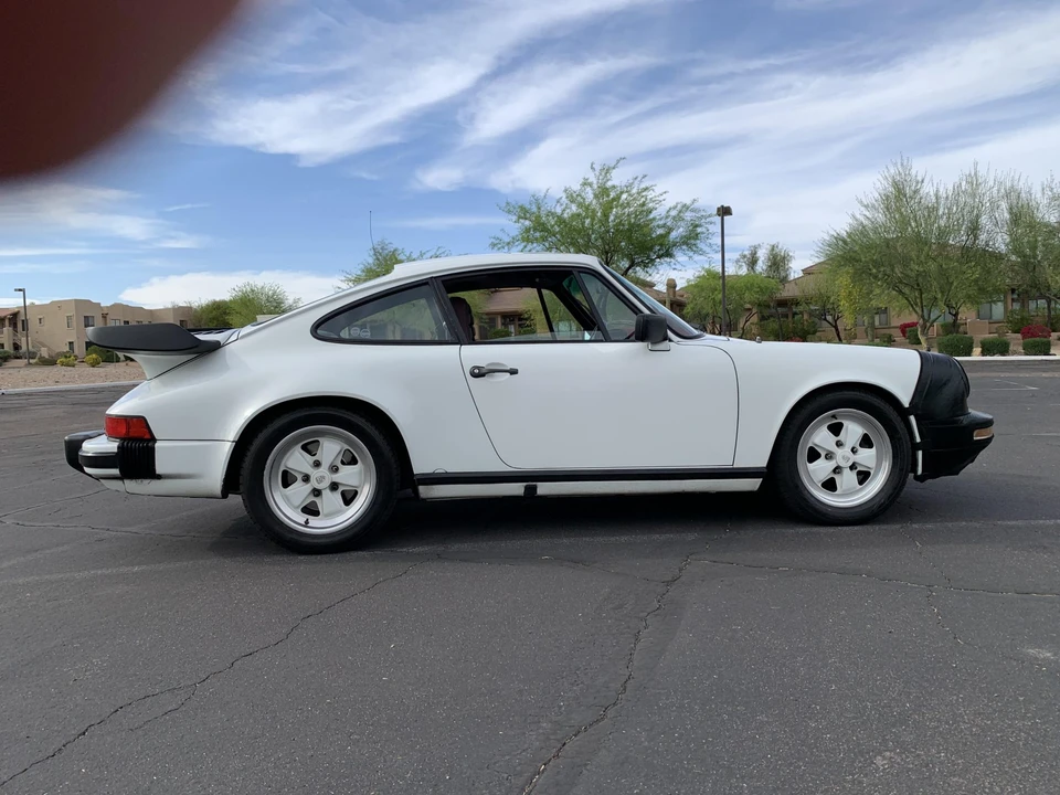 1984 Porsche 911 Carrera 3.2 - Image 12 of 31