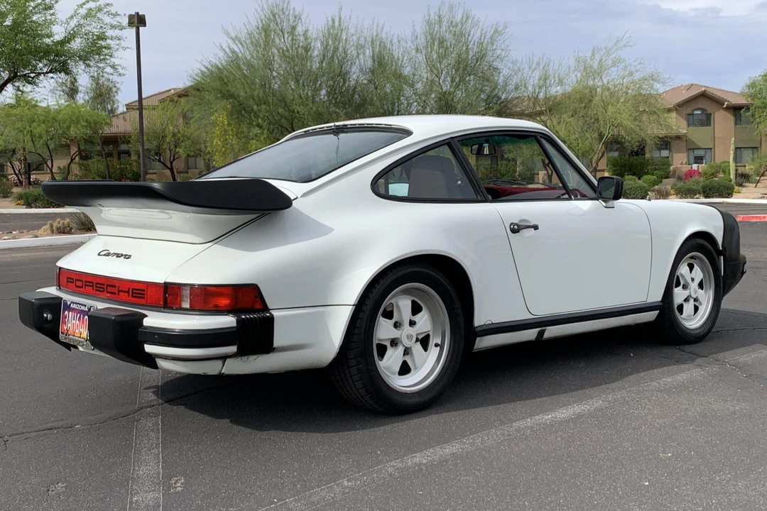 1984 Porsche 911 Carrera 3.2 - Image 14 of 31