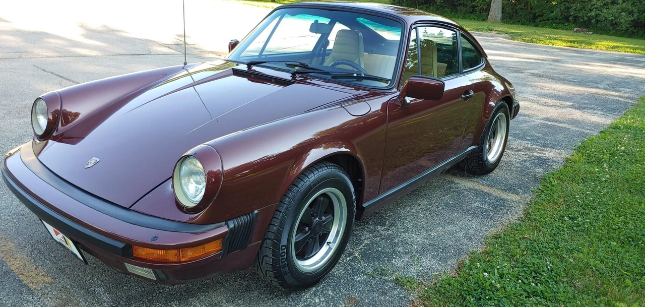 1984 Porsche 911 Carrera 3.2 - Image 2 of 31