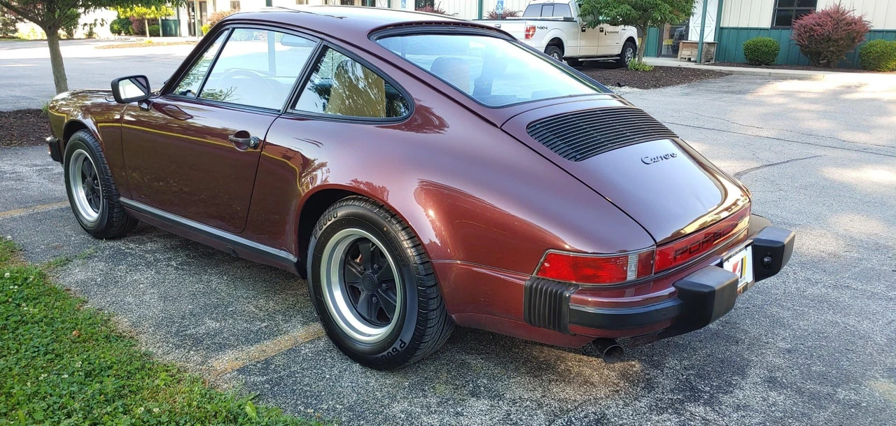 1984 Porsche 911 Carrera 3.2 - Image 7 of 31