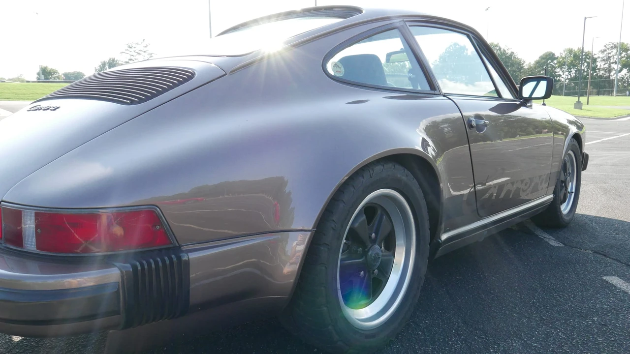 1984 Porsche 911 Carrera 3.2 - Image 23 of 31