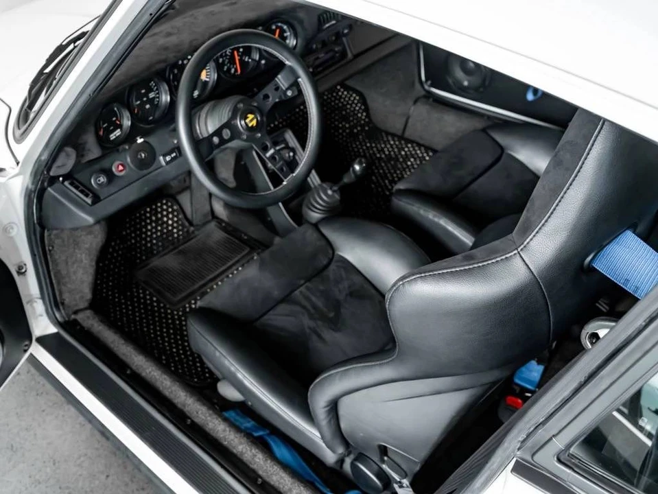 1984 Porsche 911 Carrera 3.2 - Image 4 of 5