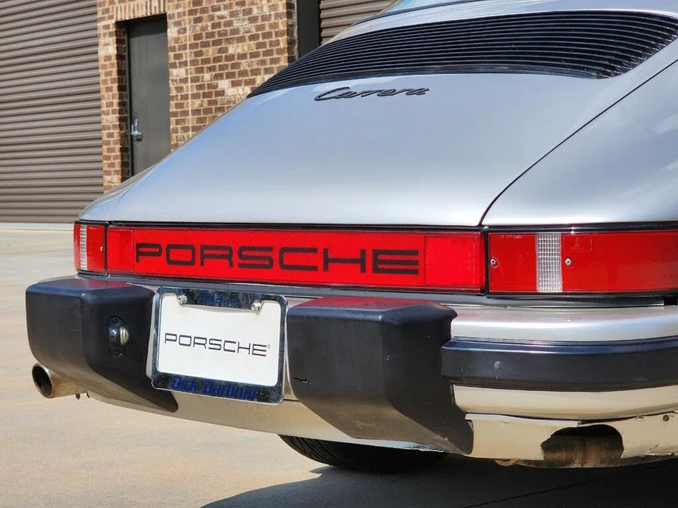 1984 Porsche 911 Carrera 3.2 - Image 26 of 31