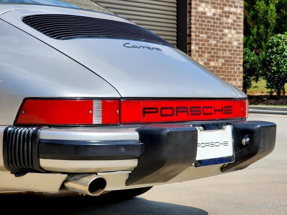 1984 Porsche 911 Carrera 3.2 - Image 23 of 31