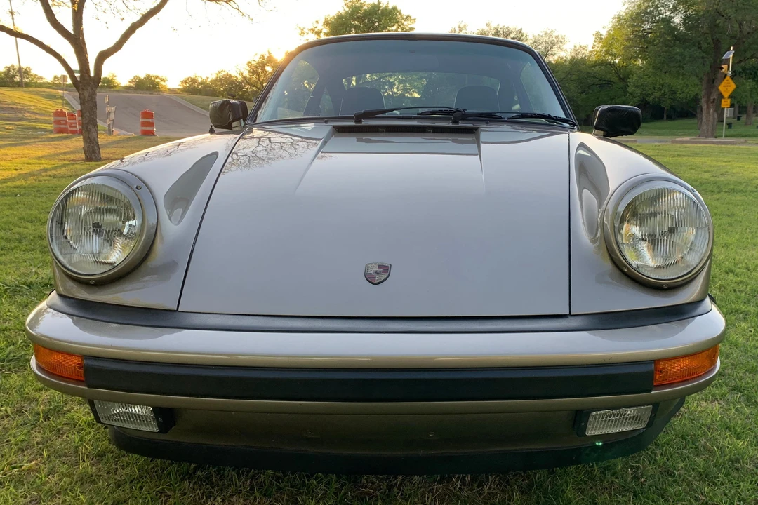 1984 Porsche 911 Carrera 3.2 - Image 2 of 31