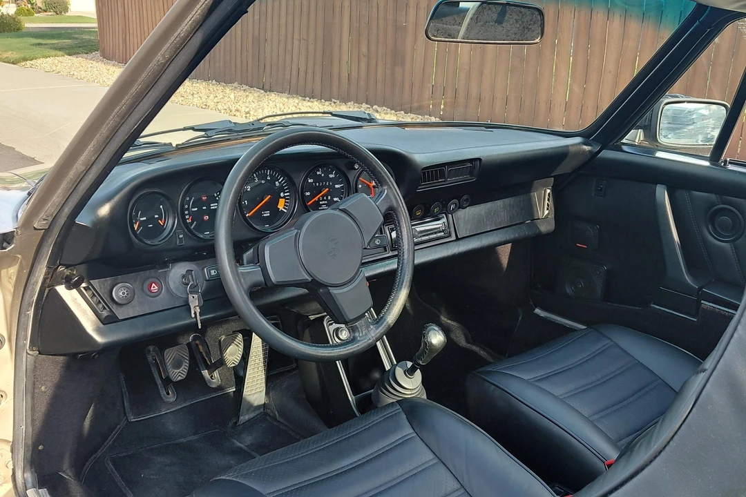 1984 Porsche 911 Carrera 3.2 - Image 16 of 31