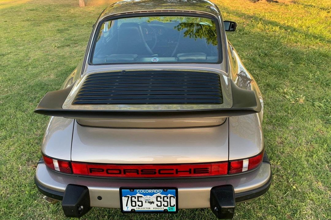 1984 Porsche 911 Carrera 3.2 - Image 5 of 31