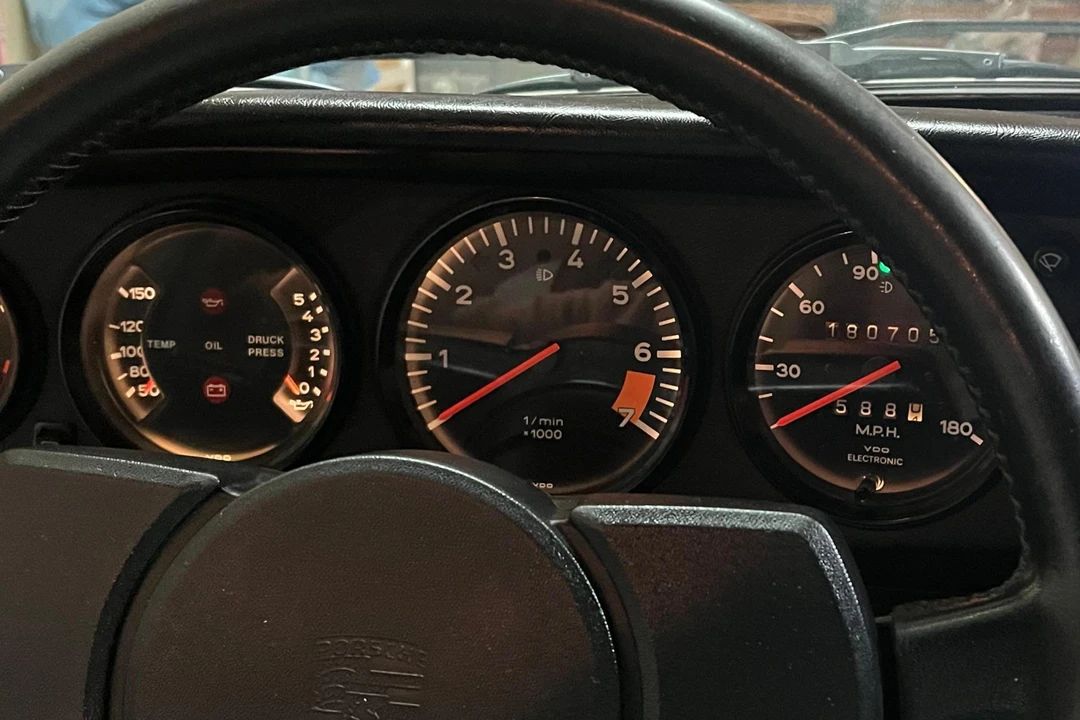 1984 Porsche 911 Carrera 3.2 - Image 19 of 31
