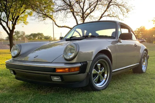 1984 Porsche 911 Carrera Coupe