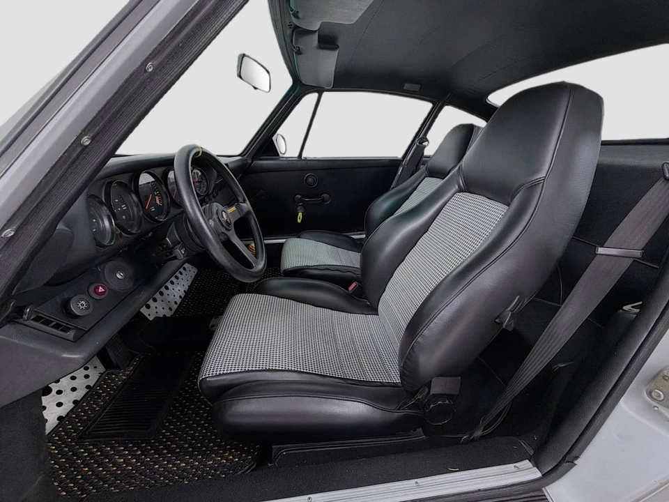1984 Porsche 911 Carrera 3.2 - Image 4 of 5