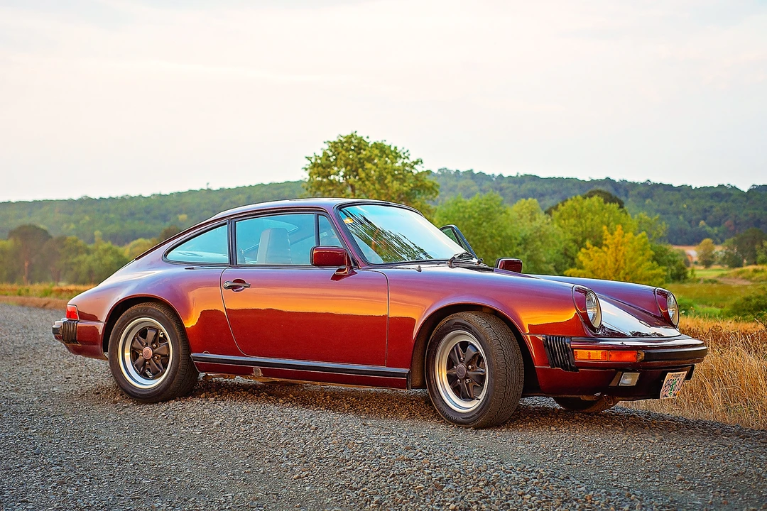 1984 Porsche 911 Carrera 3.2 - Image 9 of 31