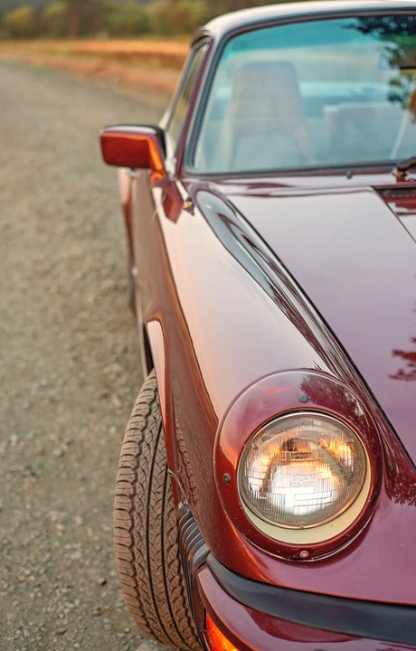 1984 Porsche 911 Carrera 3.2 - Image 12 of 31