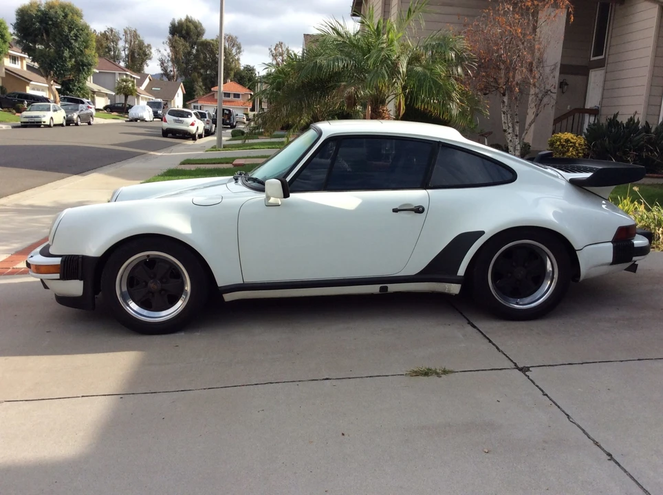 1984 Porsche 911 Carrera 3.2 - Image 3 of 31