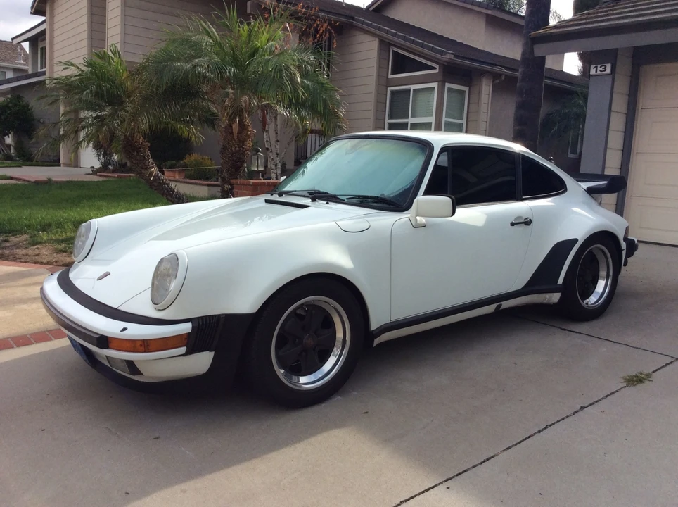 1984 Porsche 911 Carrera 3.2 - Image 2 of 31