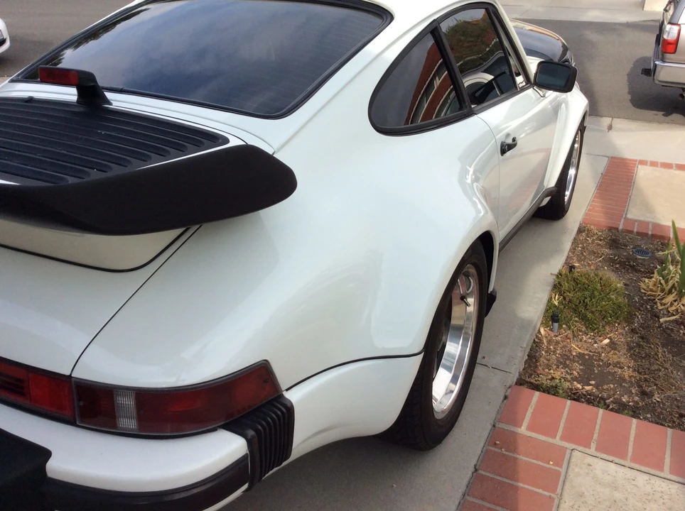 1984 Porsche 911 Carrera 3.2 - Image 21 of 31