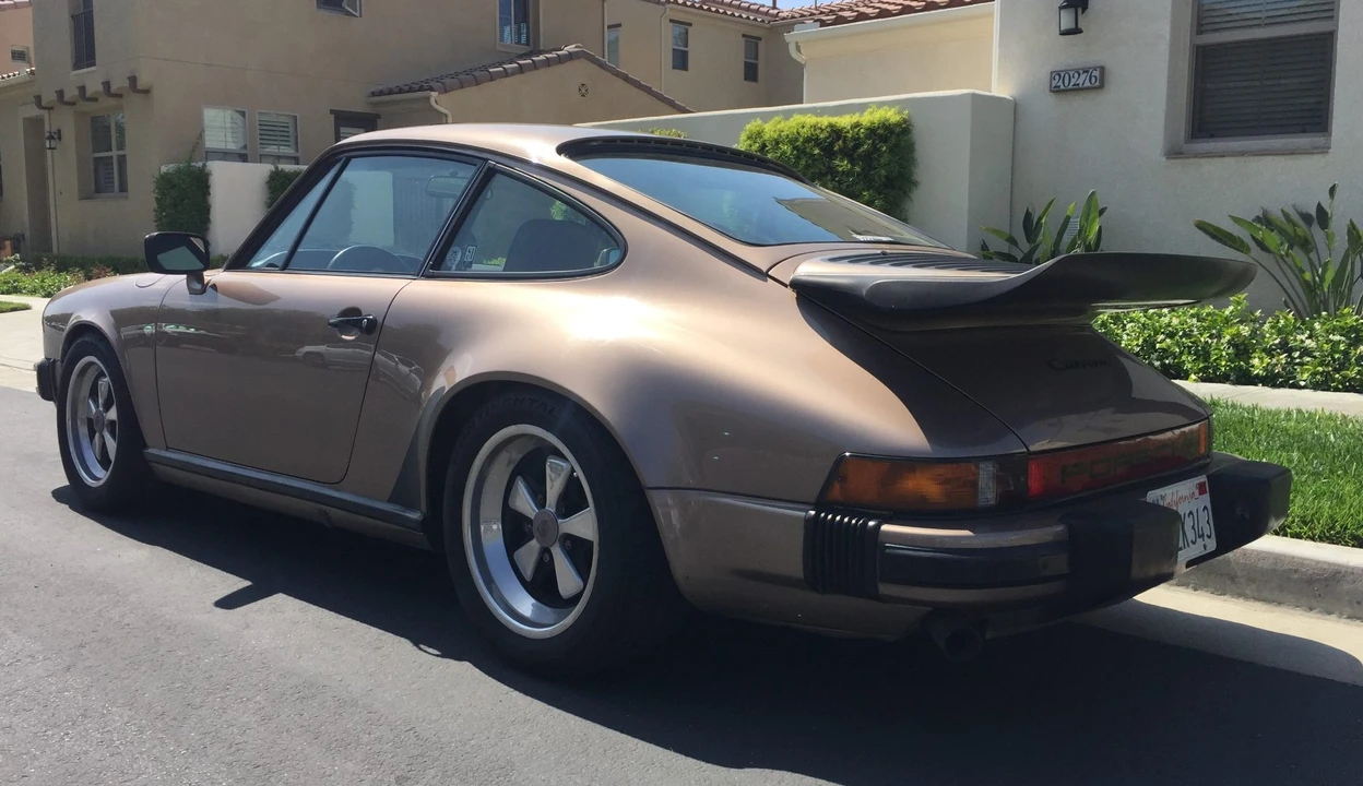 1984 Porsche 911 Carrera 3.2 - Image 9 of 31