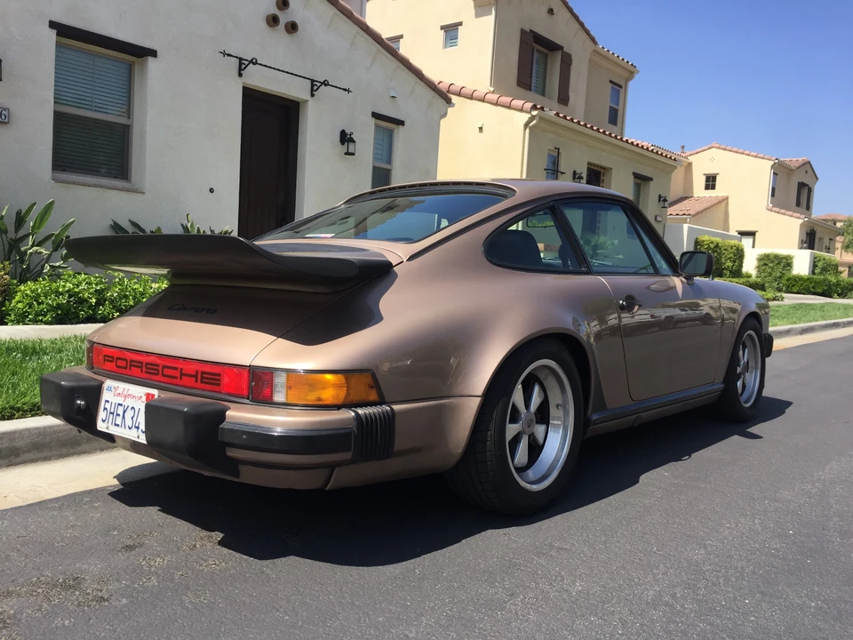 1984 Porsche 911 Carrera 3.2 - Image 11 of 31