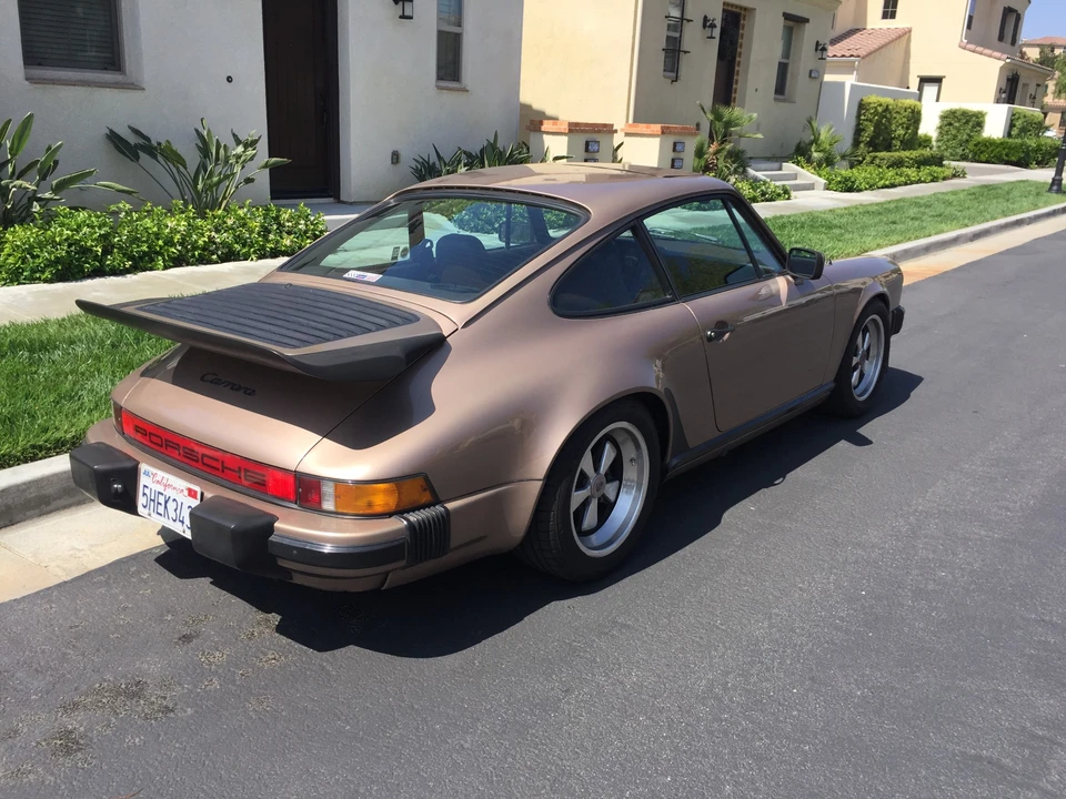 1984 Porsche 911 Carrera 3.2 - Image 12 of 31