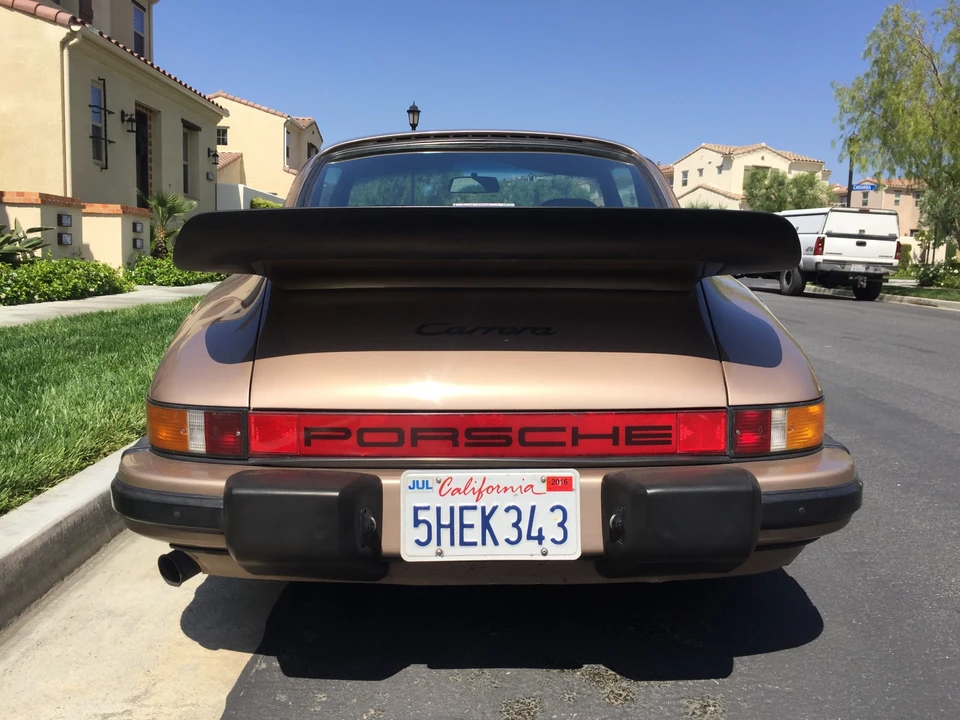 1984 Porsche 911 Carrera 3.2 - Image 10 of 31